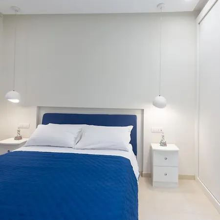 アパート Maison Marine メタ